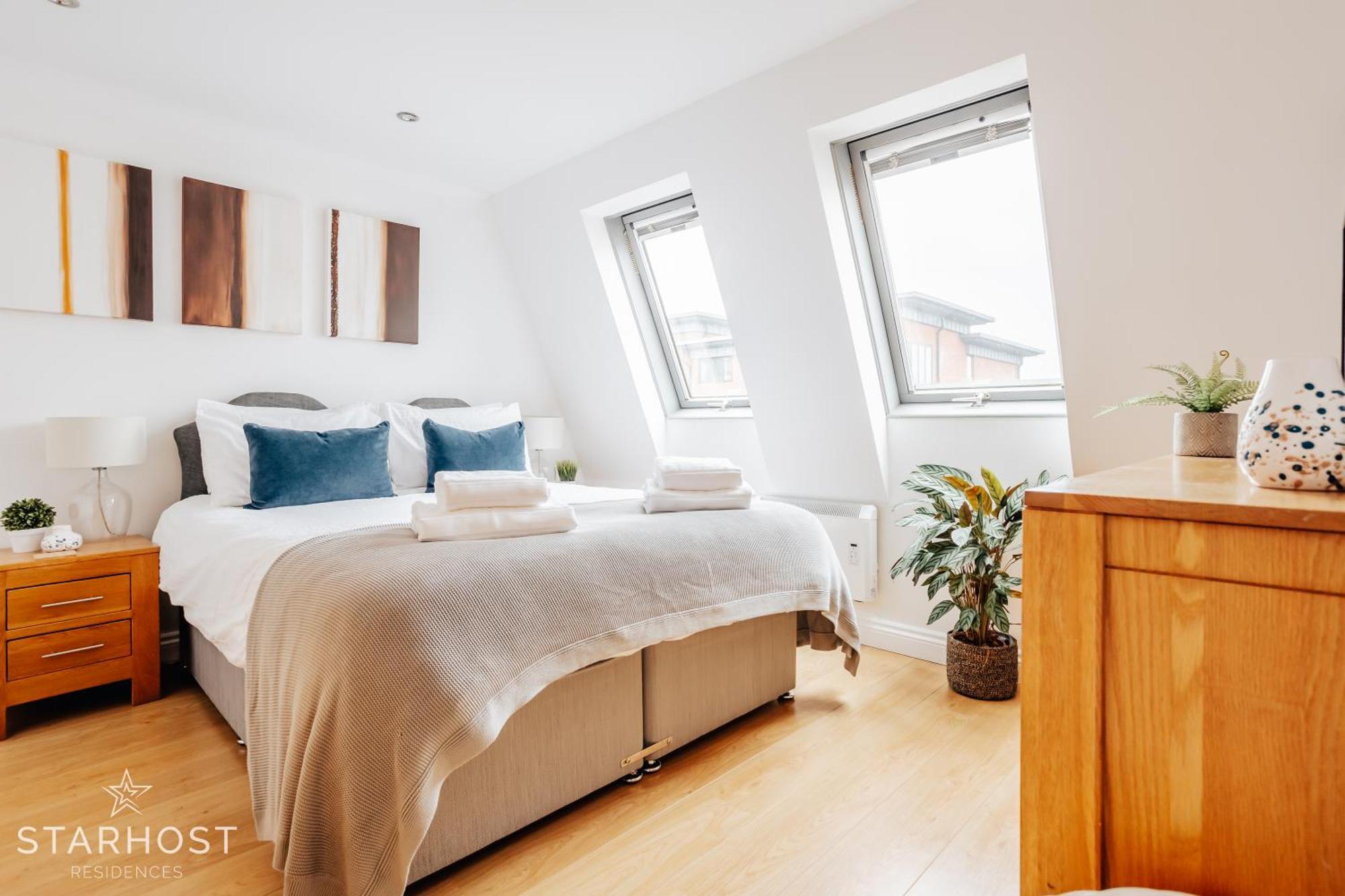 Central 3 Bed Apartment At Regents Court, Newbury Newbury  Exteriér fotografie