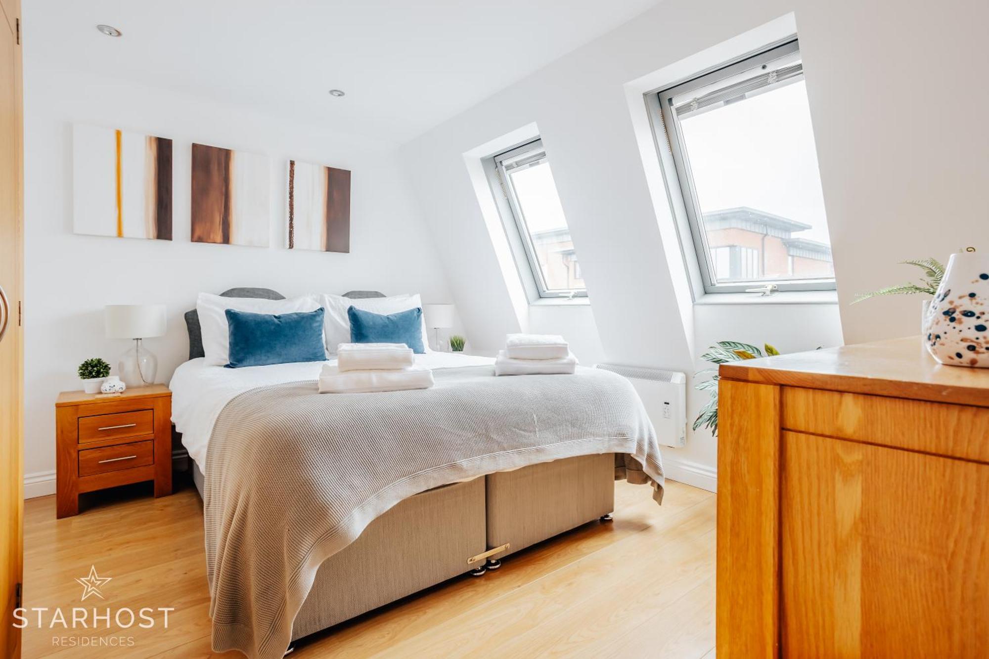Central 3 Bed Apartment At Regents Court, Newbury Newbury  Exteriér fotografie