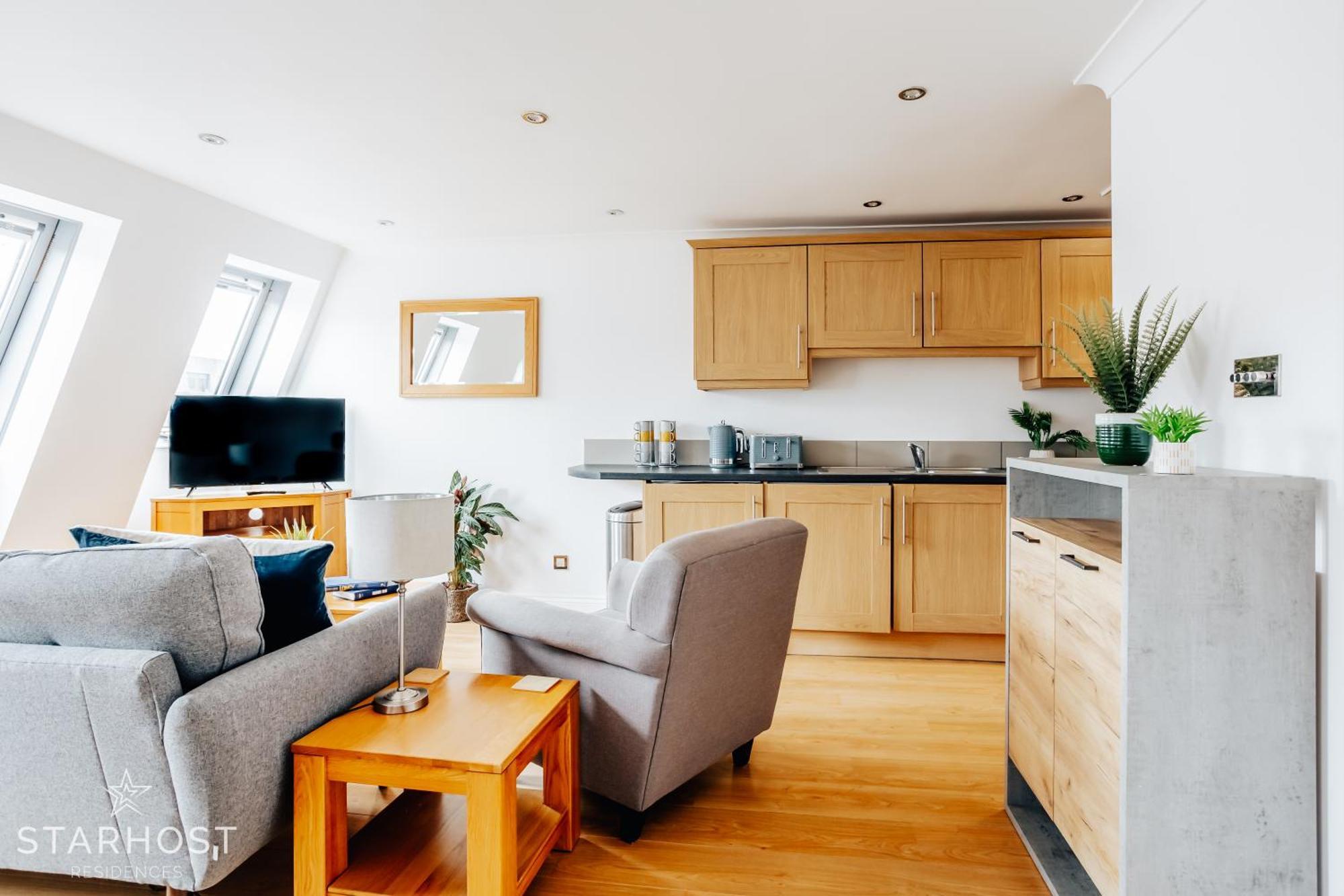 Central 3 Bed Apartment At Regents Court, Newbury Newbury  Exteriér fotografie