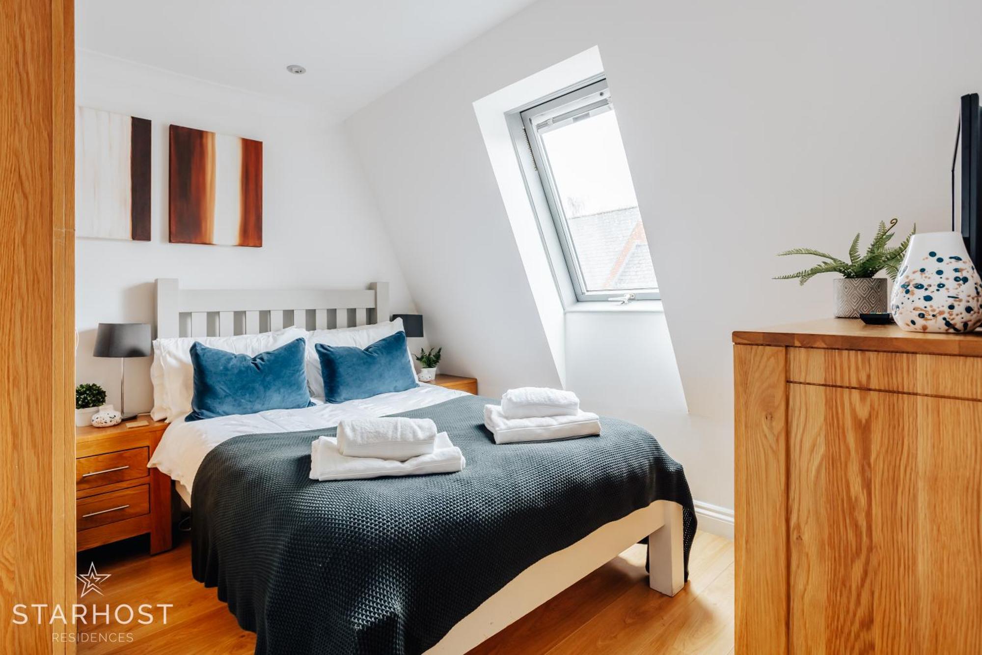 Central 3 Bed Apartment At Regents Court, Newbury Newbury  Exteriér fotografie