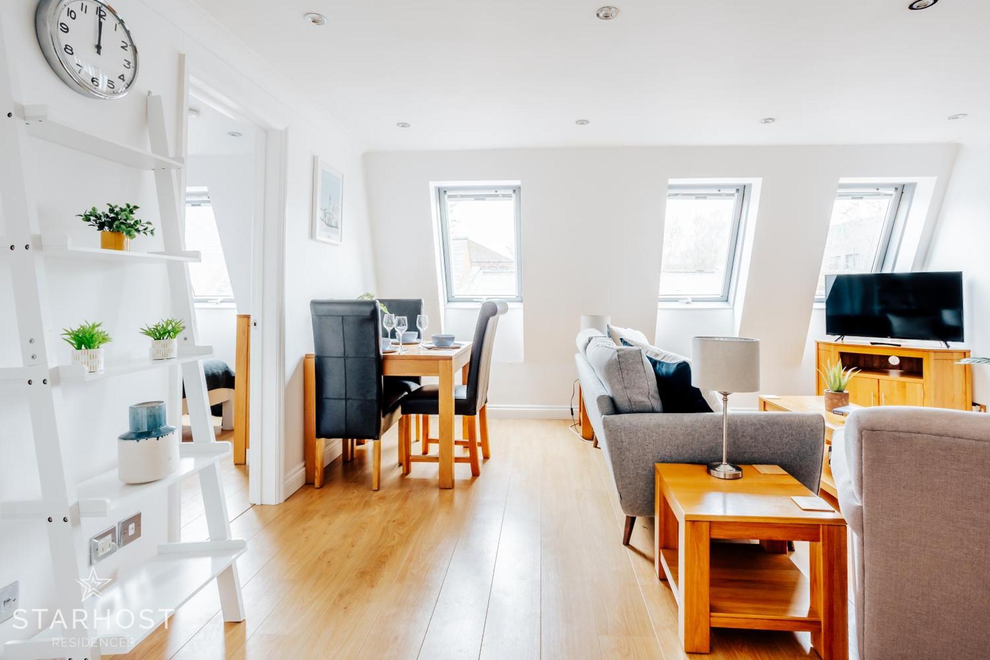 Central 3 Bed Apartment At Regents Court, Newbury Newbury  Exteriér fotografie